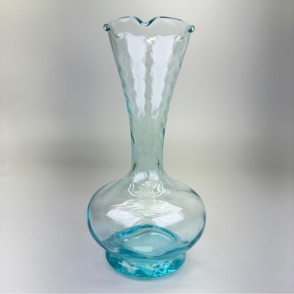 Vintage Turquoise Swirl Glass Vase - Picture 1 of 10